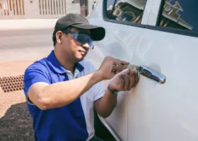 Car Locksmith in Cambria, CA
